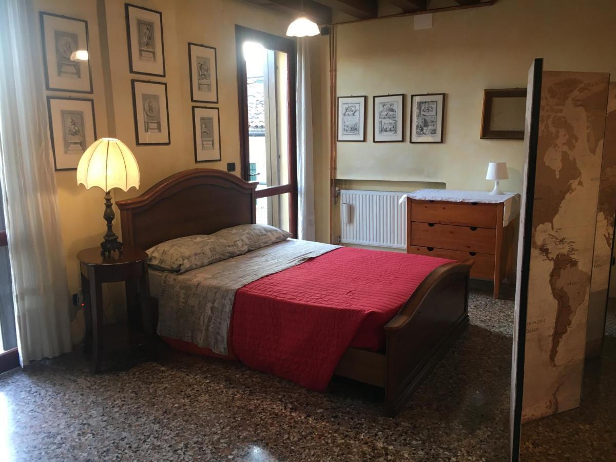 Appartamento Delle Erbe Padova Luaran gambar